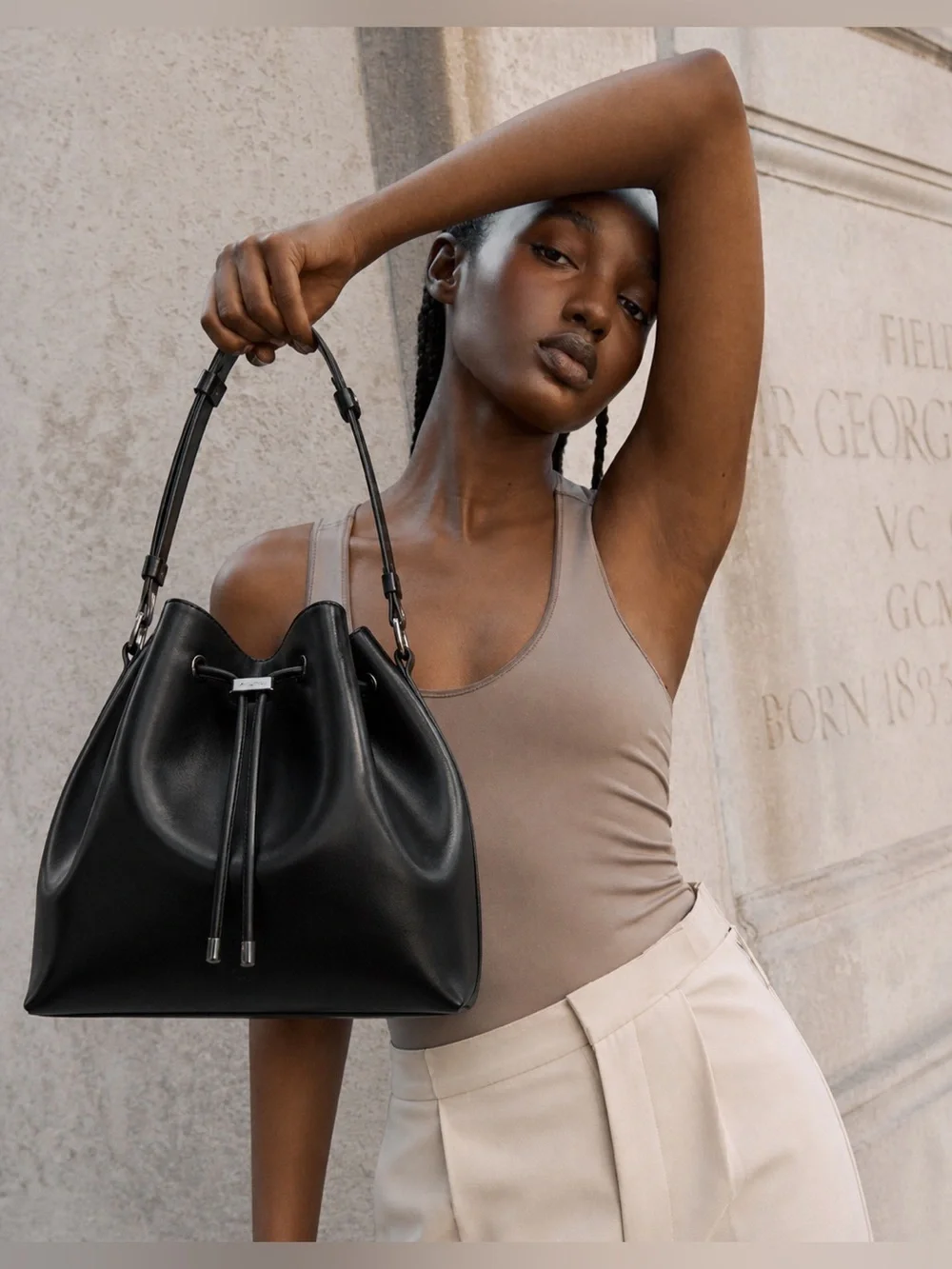 Jimmy Choo Cinch L Black Calf Leather Bucket Bag NWT Full Set